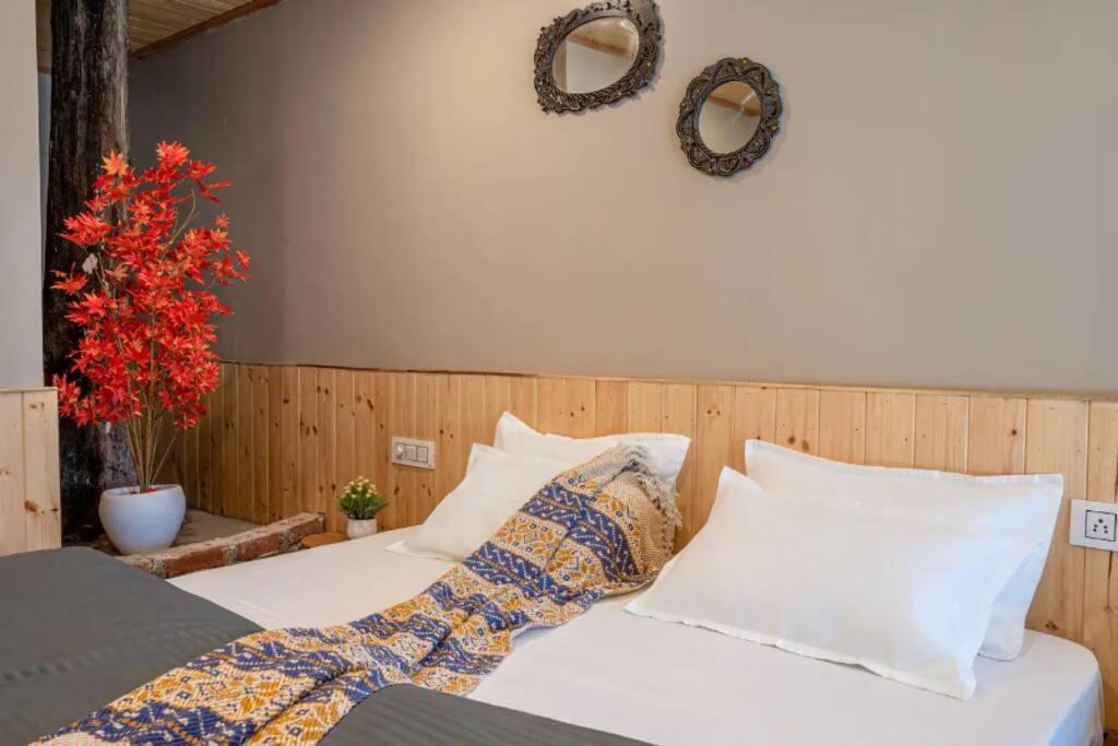 The Hill Story, Entire Chalet, Offbeat,Cozy Mussoorie Esterno foto