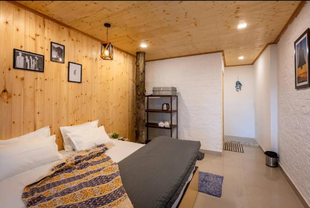 The Hill Story, Entire Chalet, Offbeat,Cozy Mussoorie Esterno foto
